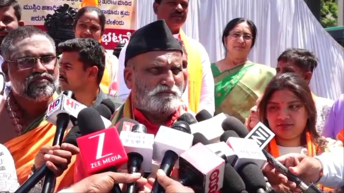 pramod muthalik warning