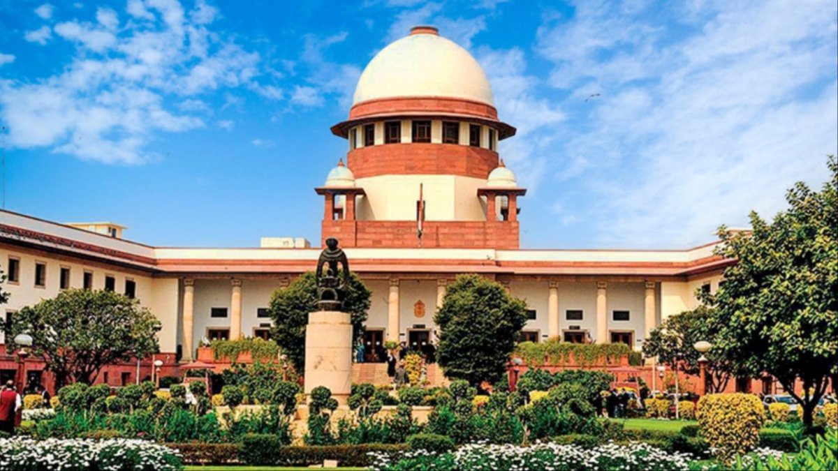 centre apologizes supreme court